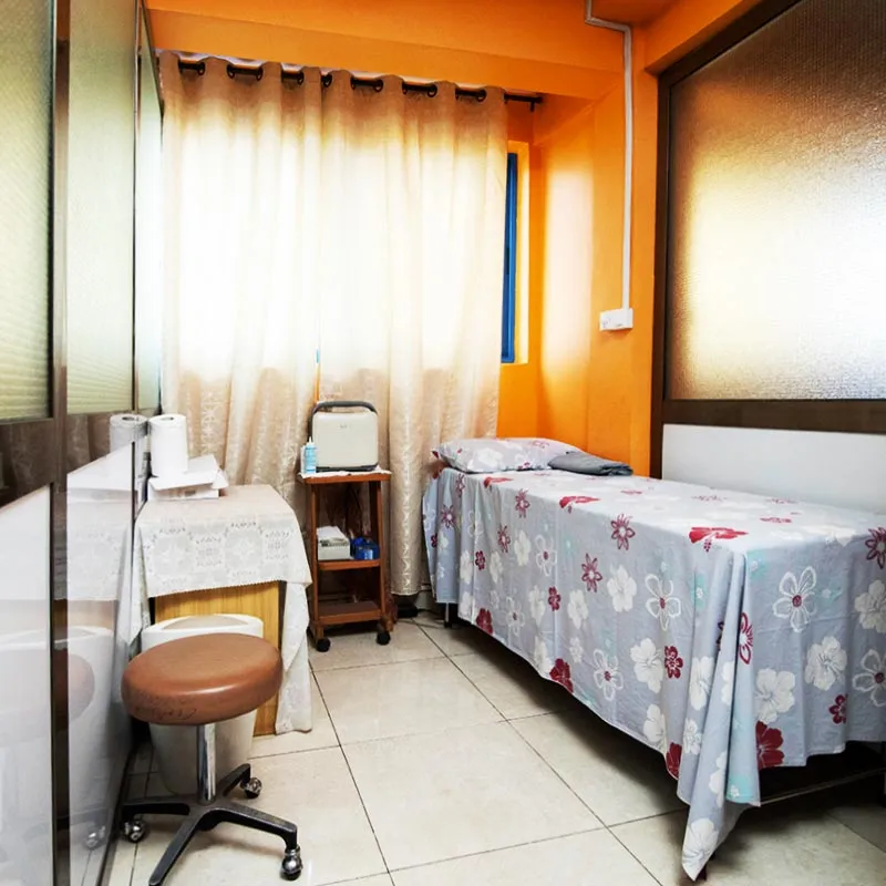 Furnished consulting room at GMIC
